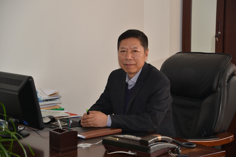 bat365正版唯一官网党委书记(主持学院党委工作)